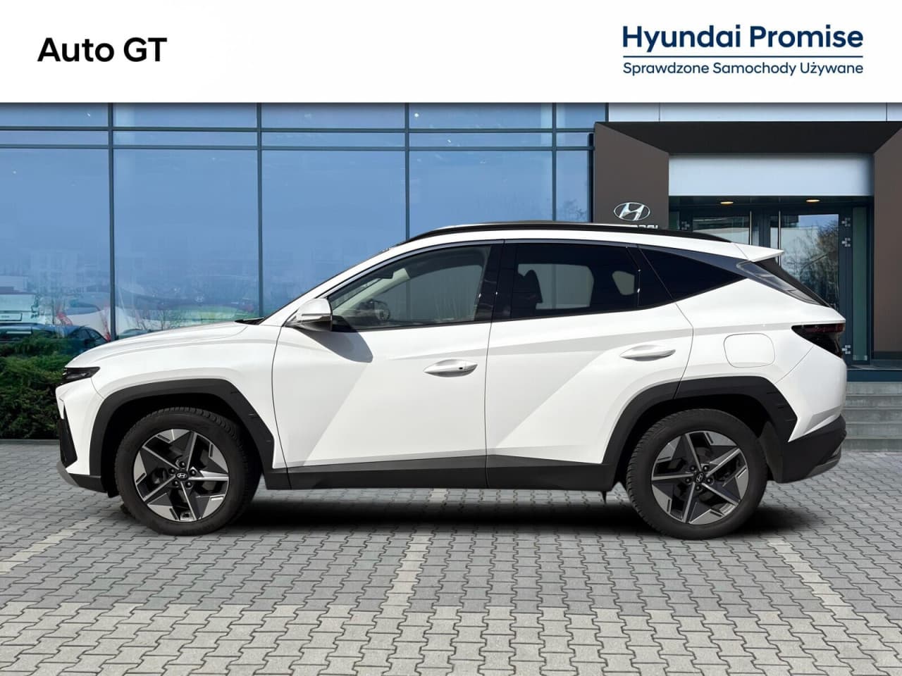 Hyundai Tucson - zdjęcie 11