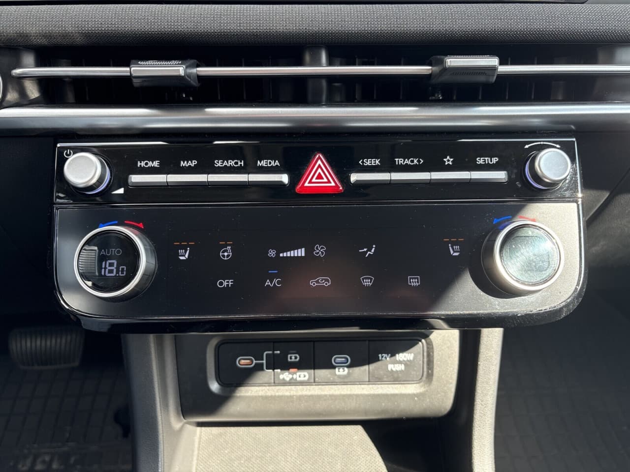 Hyundai Tucson - zdjęcie 13