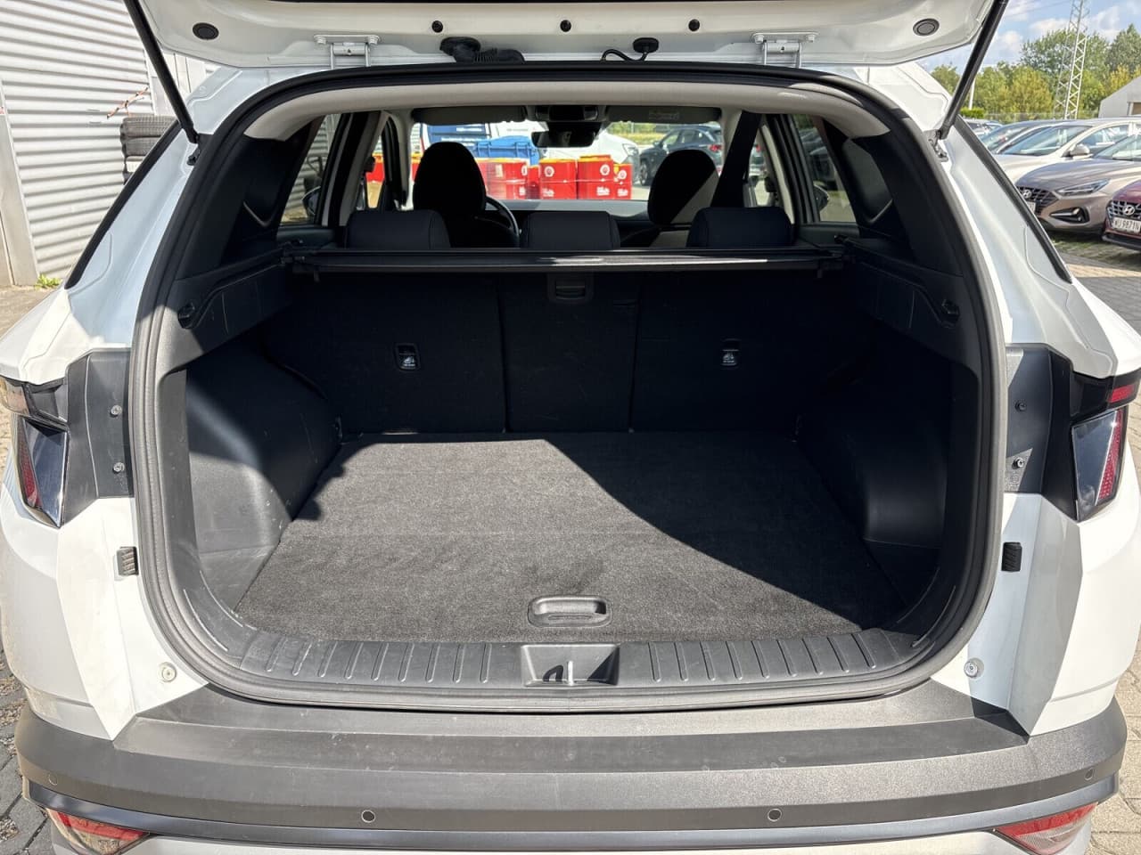 Hyundai Tucson - zdjęcie 16