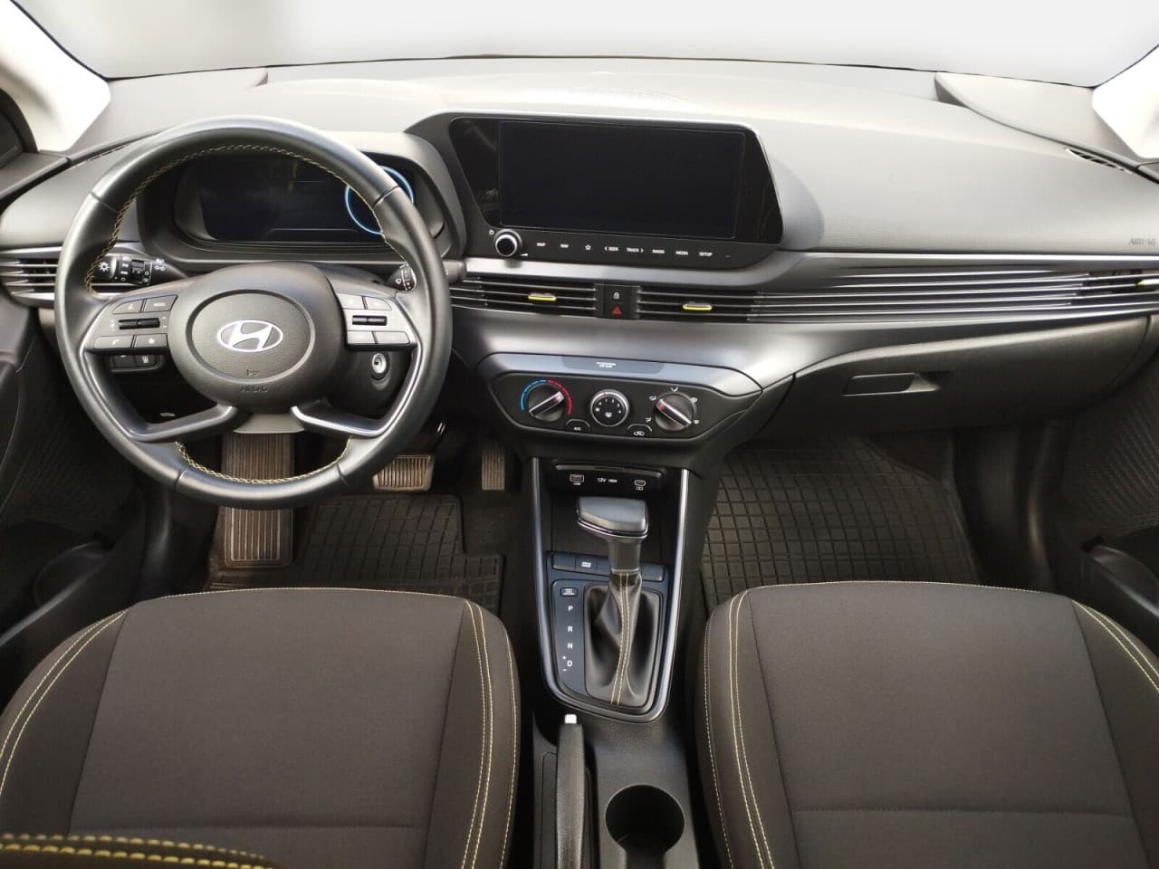 Hyundai i20 - zdjęcie 4