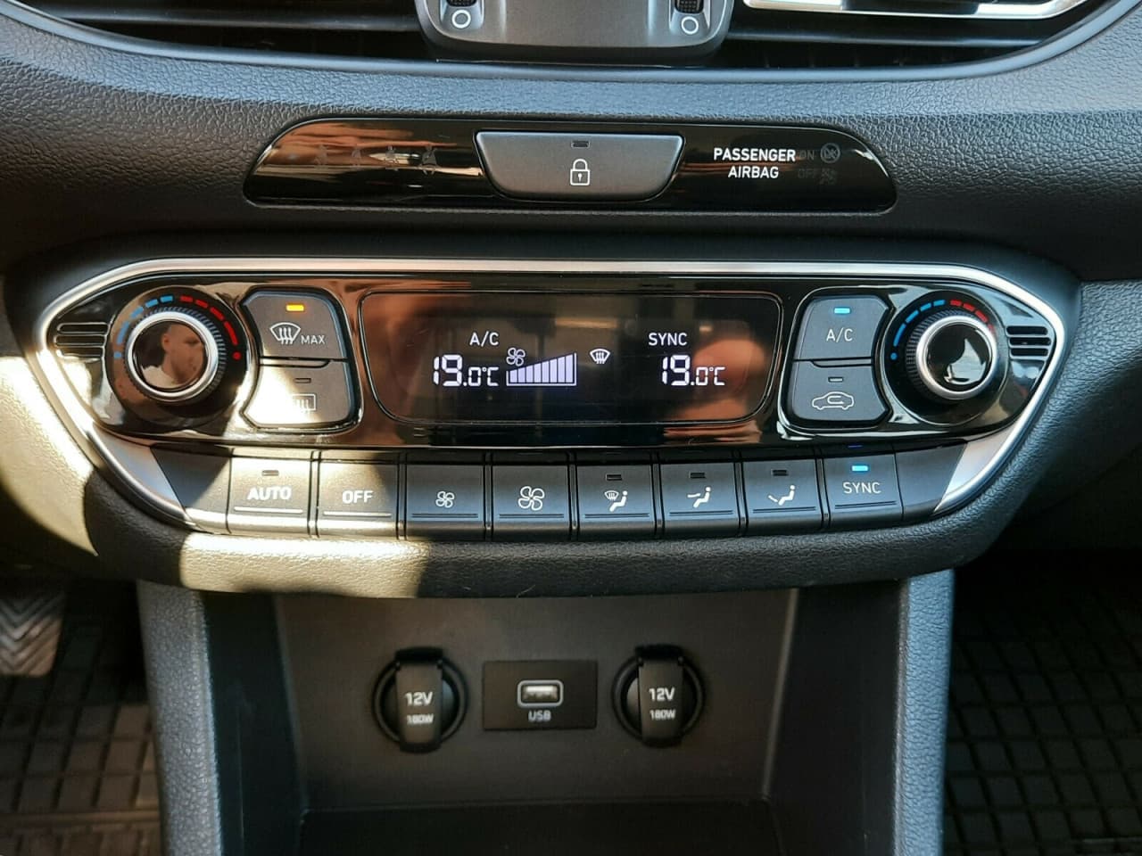 Hyundai i30 - zdjęcie 11