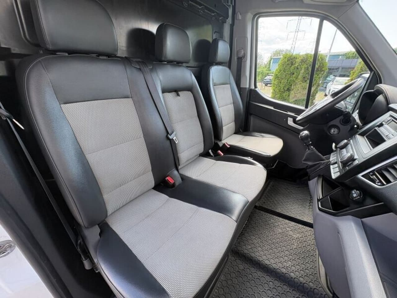 Hyundai H350 - zdjęcie 8