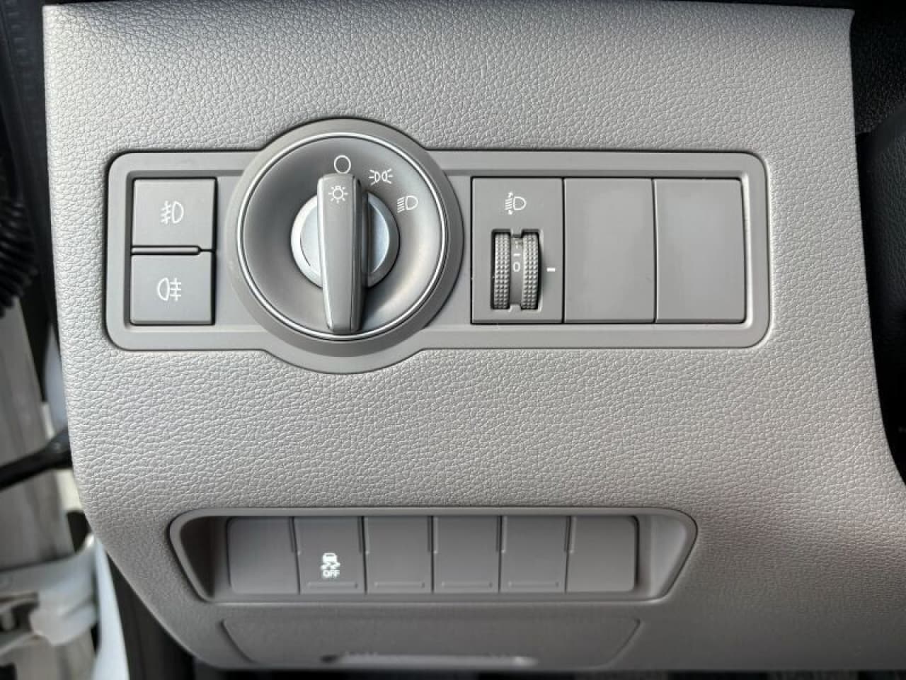 Hyundai H350 - zdjęcie 14