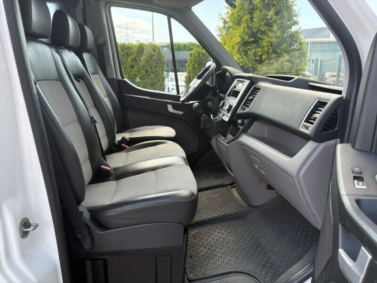 Hyundai H350 - zdjęcie 7