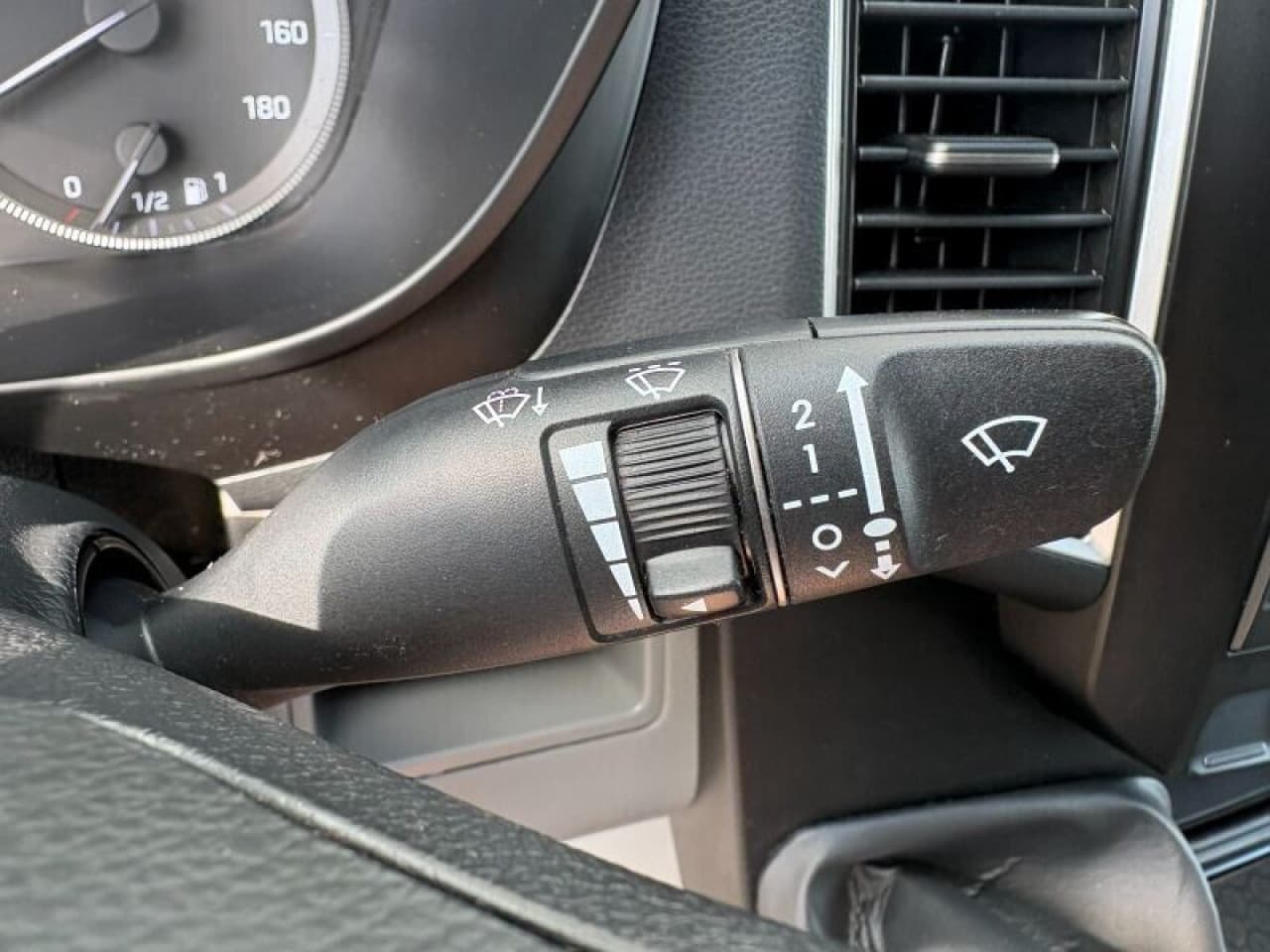 Hyundai H350 - zdjęcie 12